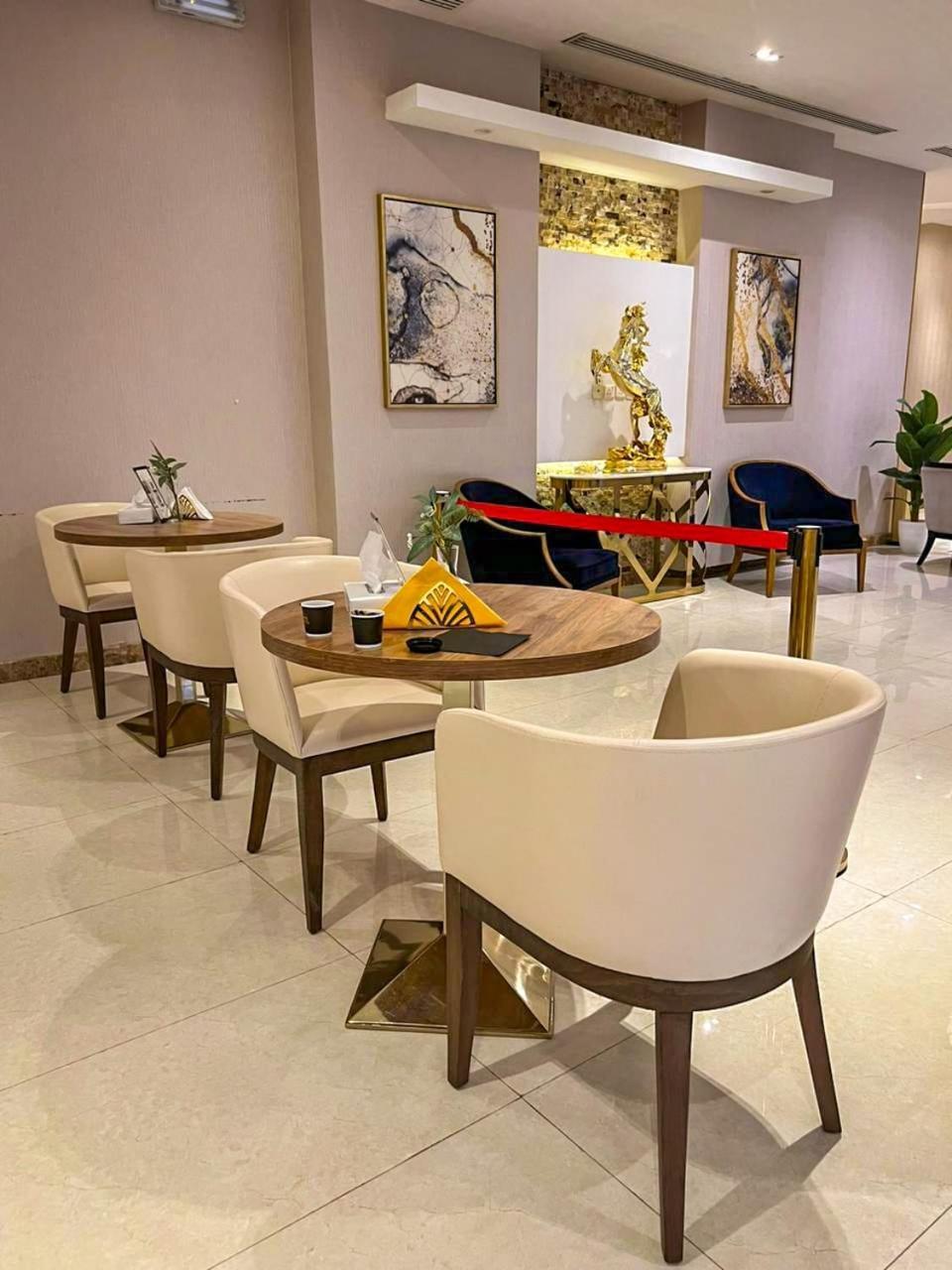 Open Hotel Riyadh Eksteriør billede